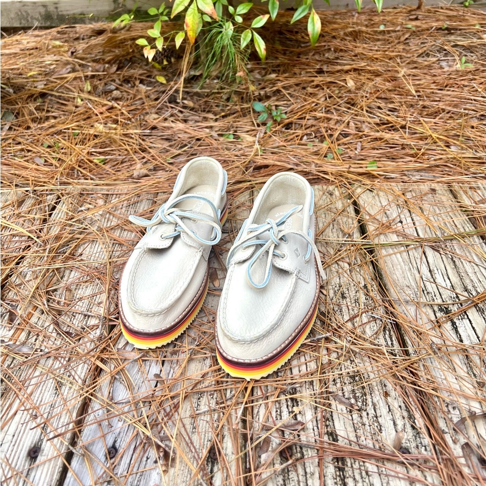 New Sperry Women's Platform Boat Shoes- Size 8